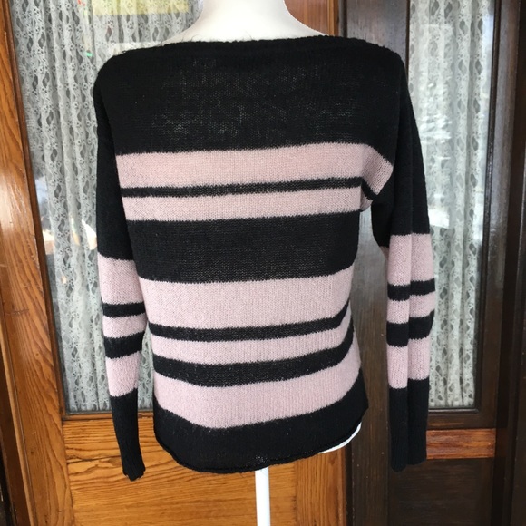 Forever 21 black & cream sweater size medium - Picture 5 of 8